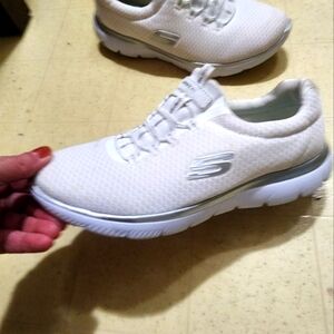 Sketchers Memory foam 7.5 slip on